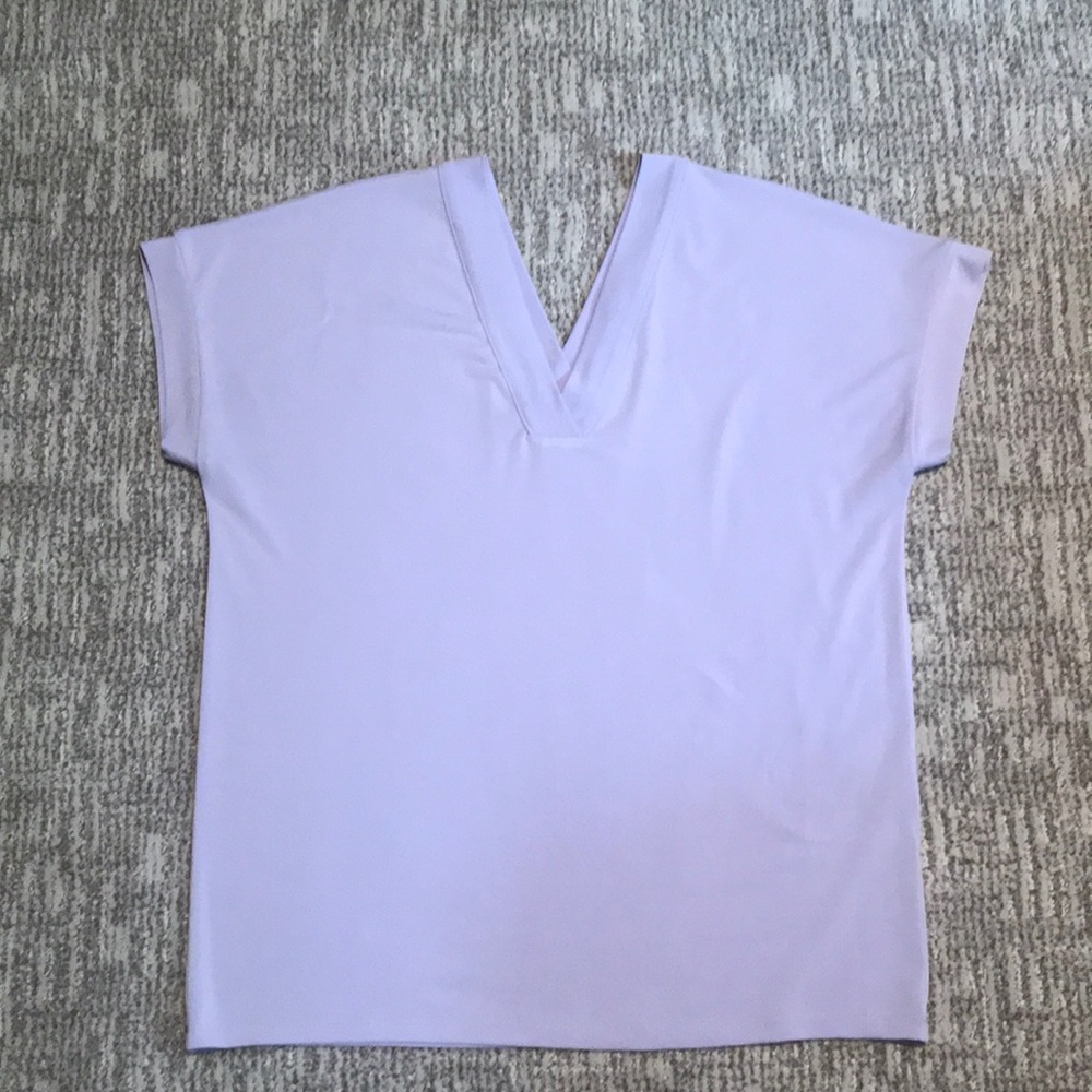 Banana Republic light purple v-neck blouse